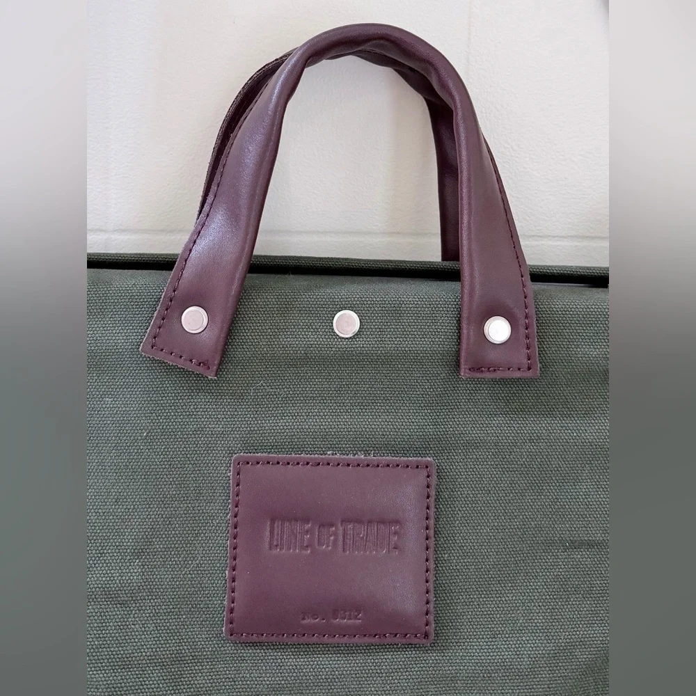 Line of Trade Olive Canvas Weekender Bag
